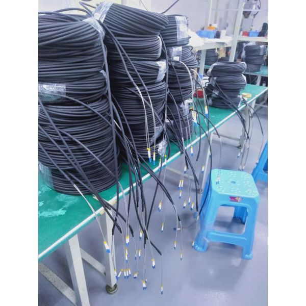 Outdoor 5G Telecom CPRI Armored Multimode OM2/OM3/OM4 Fiber Optic Duplex LC Patch Cords