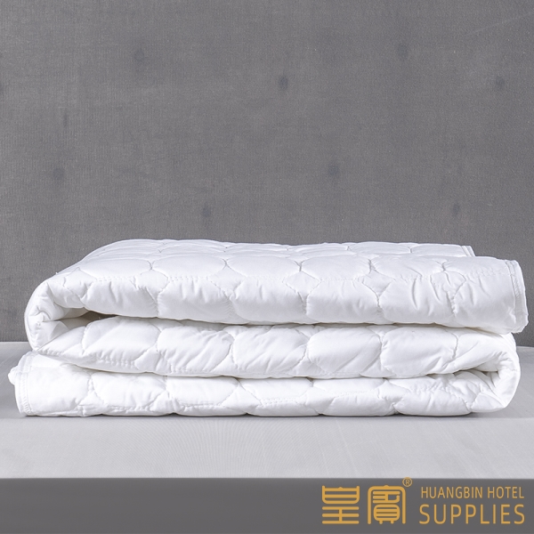 Custom Quilted 180*200cm Mattress Pillow Protector