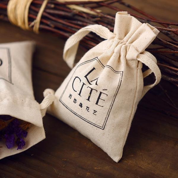 Quality Custom fabric cotton bag Muslin drawstring pouch personalize LOGO name tagline classificat for sale