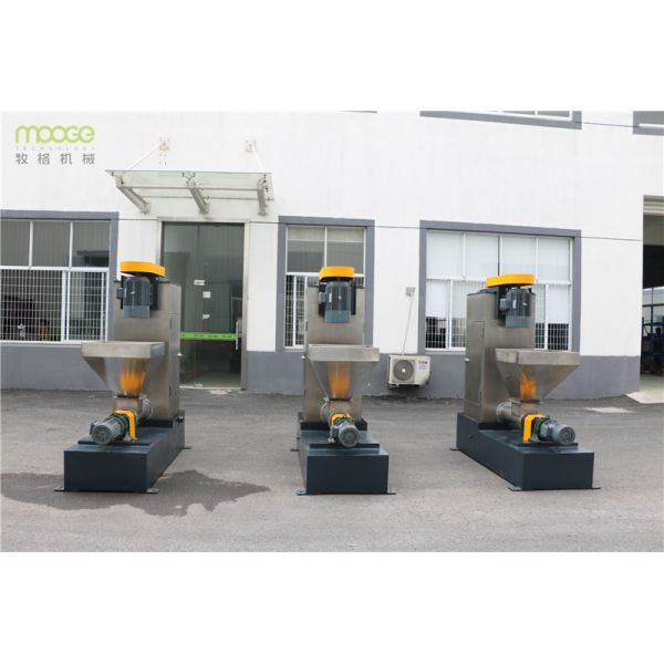 Vertical Friction Dewatering Screw Press Machine High Speed PET Crushing Machine