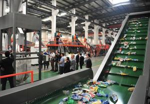 China Flakes PET Recycling Line , Plastic Washing Line Pipe Drying System Long Durability on sale