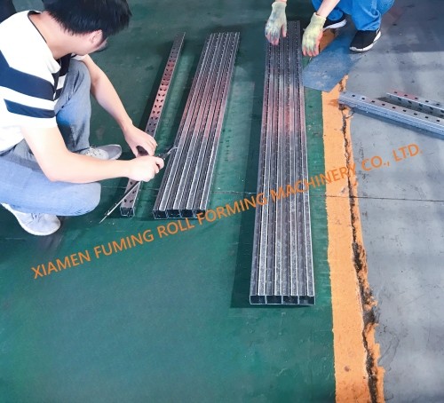 Precise 11KW Upright Racking Roll Forming Machine Hydraulic Cutting System