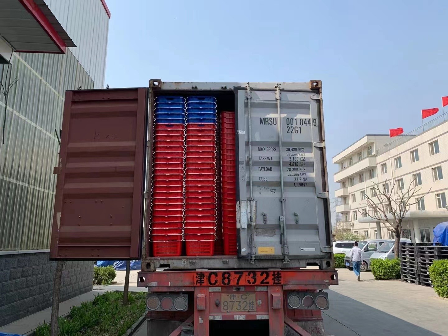 Acceptable OEM ODM Plastic Moving Crate for Stacking and Nesting Logistic Turnover Box