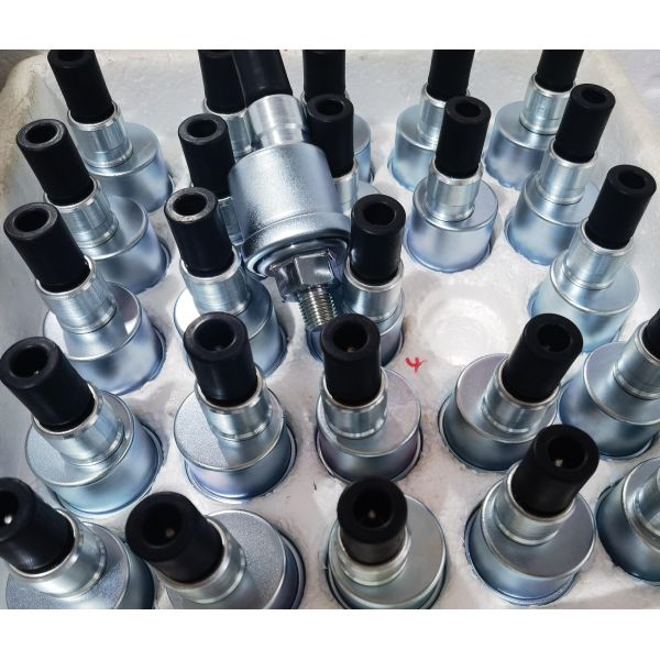 MS24539 0-120PSI 0-30Ω NPTF1-4 Single Skew Engine Oil Pressure Sensor Transmitter