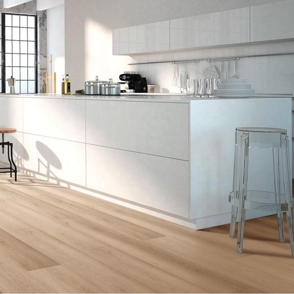 Quality Modern 5mm 6mm SPC Click Plank Flooring Texture Indoor Decoration for sale