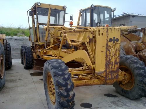Quality Secondhand Komatsu GD511 motor grader for sale