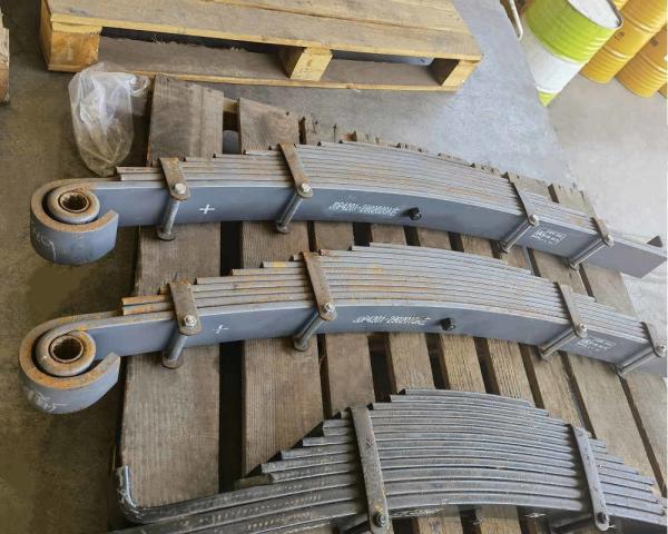 Quality 60112846 Crane Chassis Parts Front Left Leaf Spring JDP4201-2902010A for sale