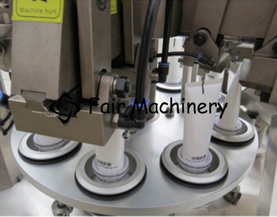 75BPM 350ml Plastic Tube Filling And Sealing Machine For Cosmetic Tube 0.5MPa