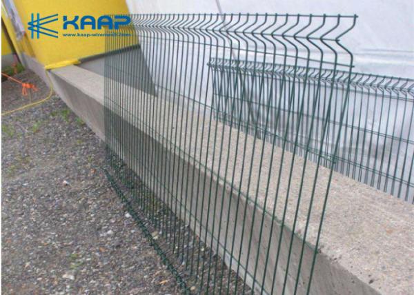 Quality Decorative Welded Wire Fence Panels Corrosion Resistant Simple Structure With Bendings for sale