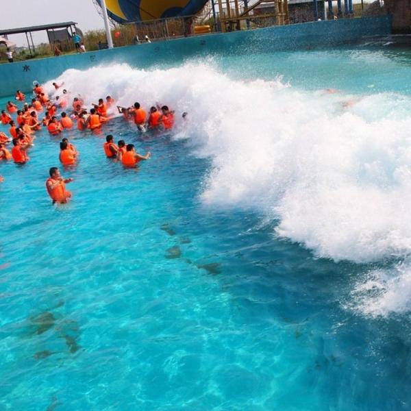 Water Park Swimming Pool Man-Made Wave System