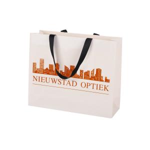 Buy cheap 200g White Color Custom Printing Paper Bags With Matte Lamination Varnish UV Coating product