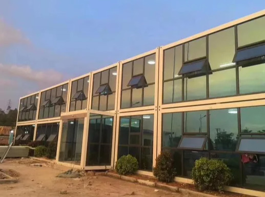 Glass Curtain Wall Prefabricated Steel Frame Office Container Showroom House