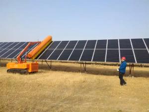 China Solar Panel Cleaning Robot Solar Panels Cleaning Machine on sale