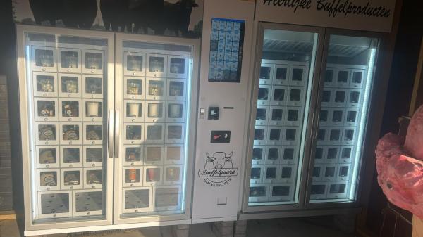 Quality Real-Time Inventory Management Smart Farm Vending System With Coin / Cash / Card Reader for sale