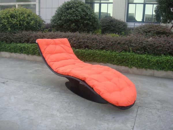 Quality Outdoor Rattan Daybed , Comfortable Luxury Wicker Chaise Lounge for sale
