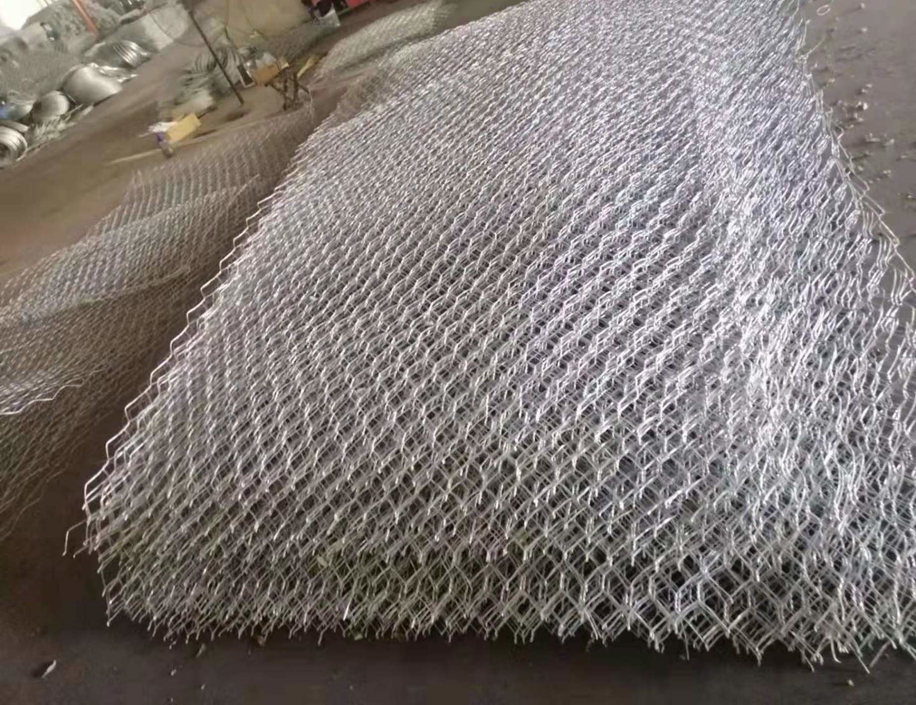 30m / 100" Hexagonal Wire Mesh 316L Reverse Twist Hexagonal Mesh Wire