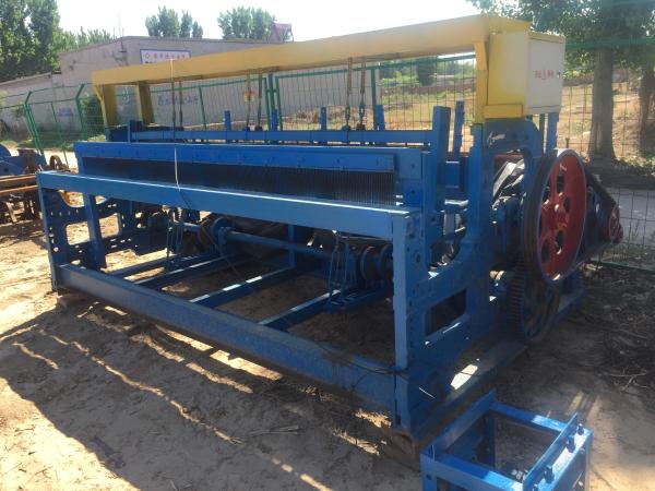 Quality Fully Automatic Crimped Wire Mesh Machine High Speed With 6 Kw Motor for sale