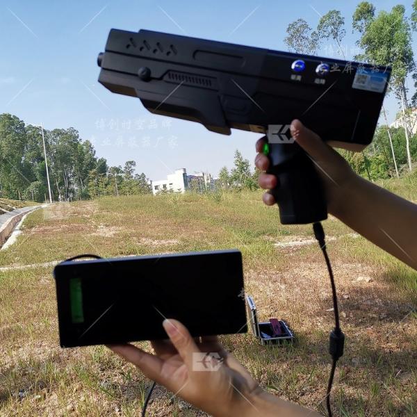 Quality The hand-held aviation control equipment is 1200 meters away from the UAV jammer that can drive away and return with for sale