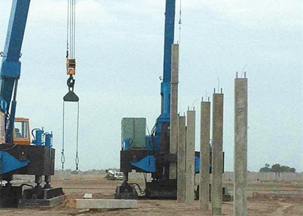 Quality Custom Hydraulic Piling Machine 1.6-1.9m Piling Stroke Square And Spun Type for sale
