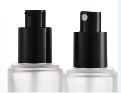 Smooth Neck Clear Empty Cosmetic Bottles 100ml Glass Lotion Bottle