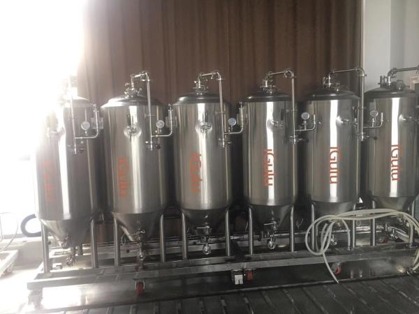 Quality 316L Stainless Steel Beer Fermenter , Ss Brewing Conical Fermenter With Jacket for sale
