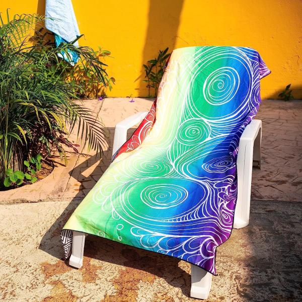 Quality Rectangular Microfiber Beach Towel With High Absorbency And Nature Inspired Designs for sale