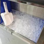 English Operating Language Ice Cube Block Making Machine 350kg Automatic