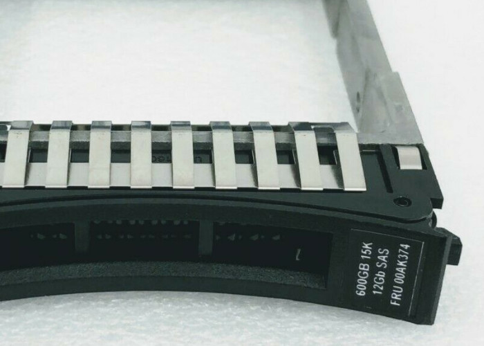 00AK374 600G SAS 2.5 IBM Hard Disk V35/V3700 00AK375
