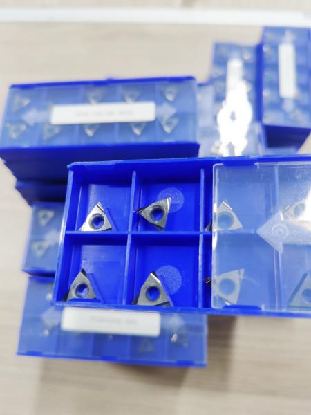 Quality Carbide Milling Inserts TPGX 090204L Equivalent To Mitsubishi Insert for sale