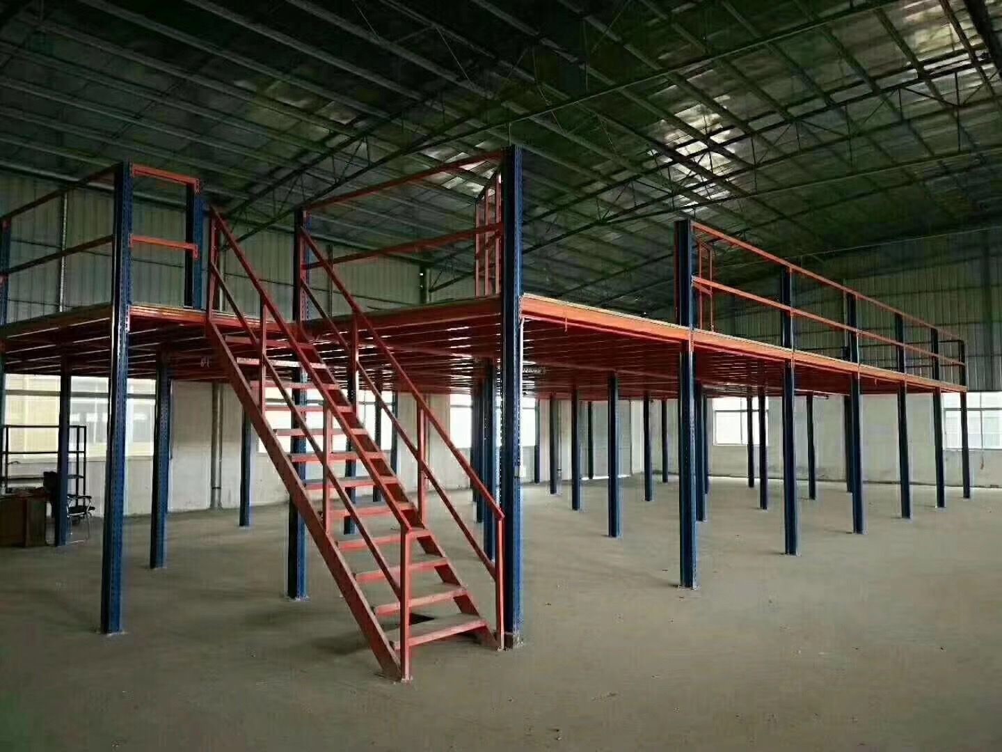 ISO9001 Structural Mezzanines Rack 2.5T Store Racking System For Furniture
