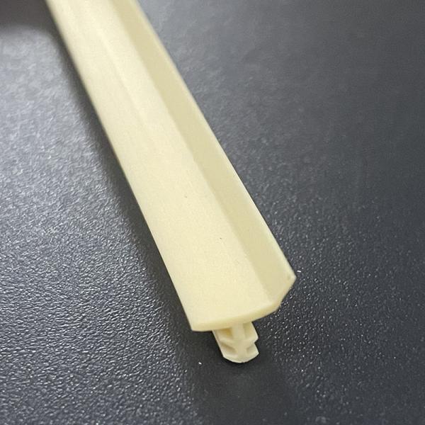 Soft Rubber PVC Weather Stripping For Wooden Skirting Board 7*4mm