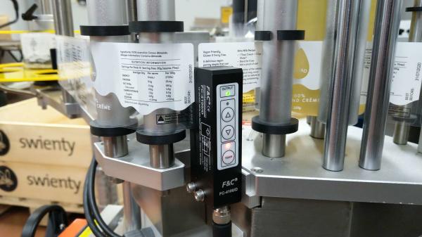 Clear Transparent Label Detection Capacitive Label Sensor NPN PNP for Adhesive