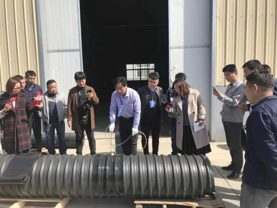 Waterproof Heat Shrink Sleeve with EVA Adhesive for Field Joint Coating in Oil Gas Pipelines