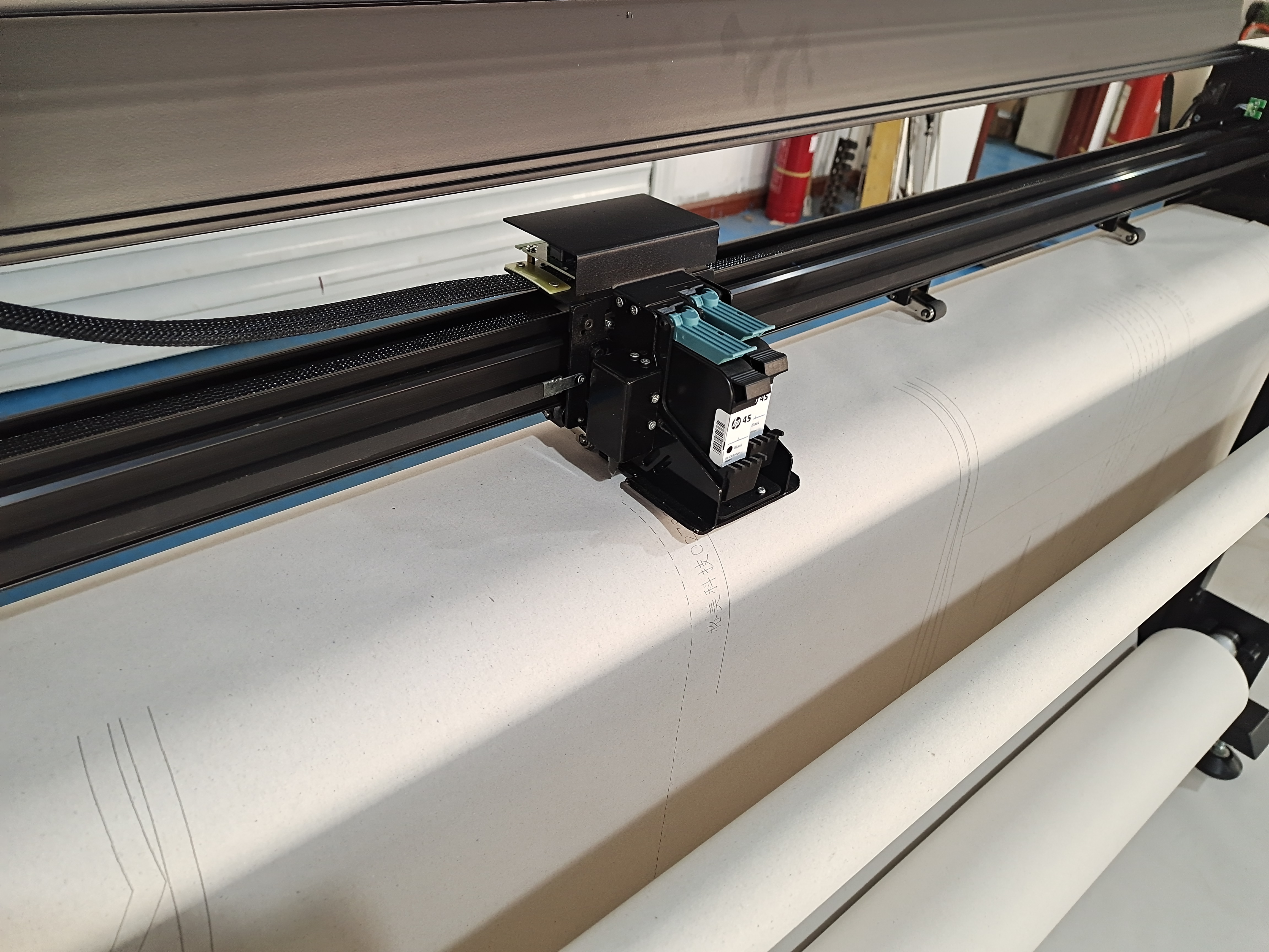 CAD Plotter for All Compatible Files Formats Including PLT and Roll-to-Roll Printer