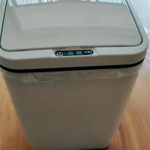 Buy cheap Large Capacity Intelligent Waste Trash Can , Rubbish Bin With Sensor Lid product