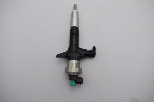 Quality Standard Size Excavator Diesel Engine Parts 4JJ1 Injector Assy 095000-6980 for sale