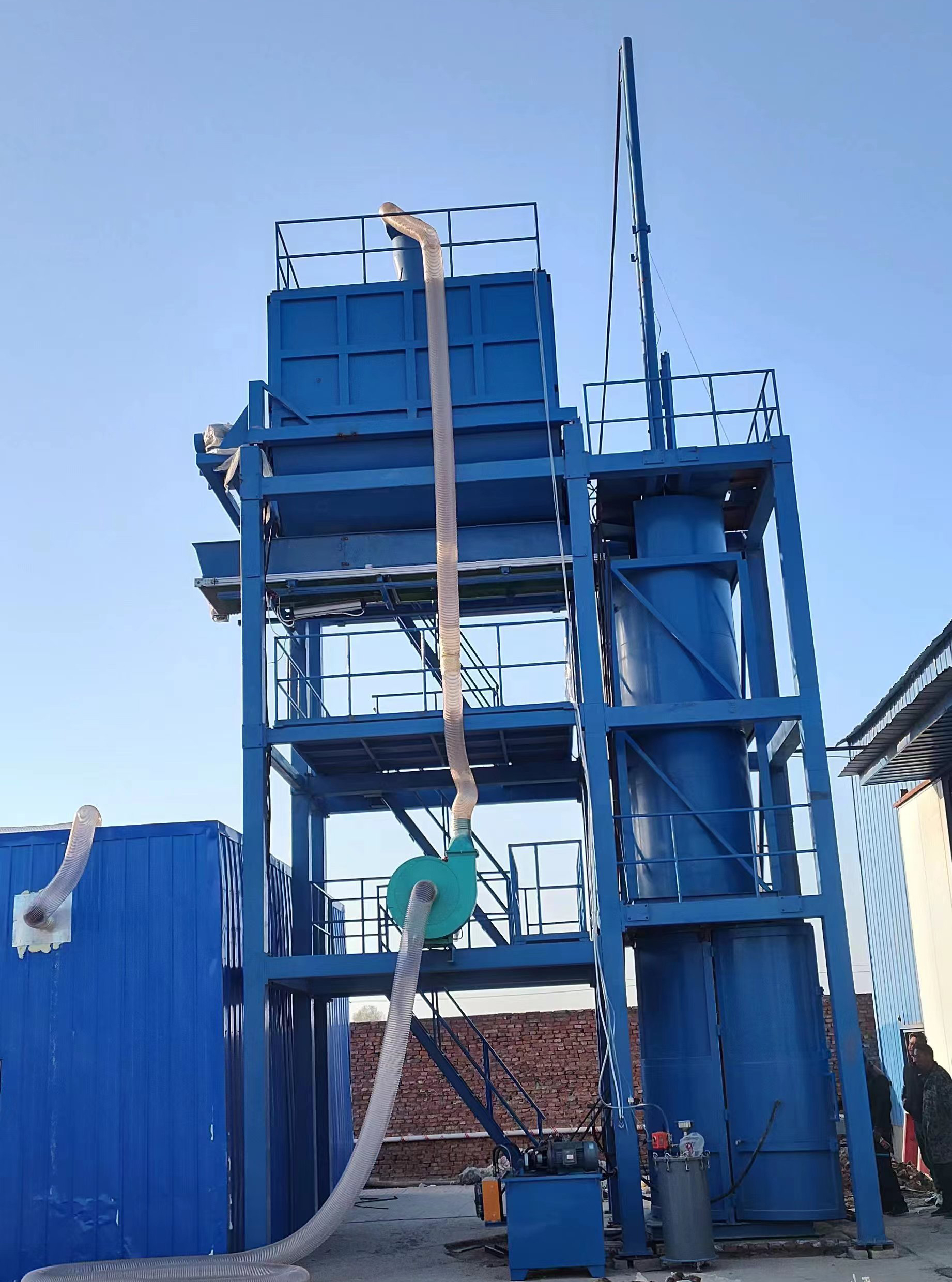 Boring Machine Drilling In Center Of Foam To Allow Sponge Bar To Be Inserted For Peeling Machine Skiving Cylinder Foam Into Thin Infinitely Long Rolls