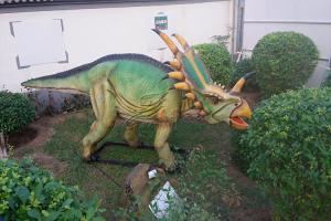 China Outdoor Natureal Life Size Dinosaur Statue , Dinosaur Lawn Sculpture For Square Park on sale