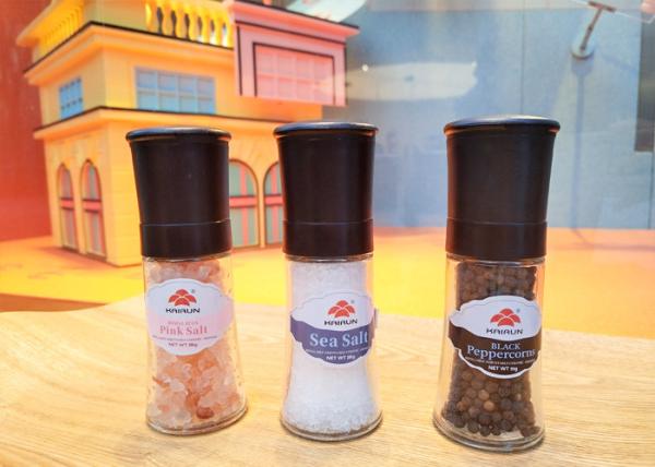 Quality Grinder With Condiments Salt And Pepper Mill Plastic Grinders Kitchen Home for sale