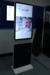 32" inch floor stand rotating LED monitor digital wifi AD totem signage player