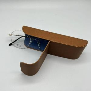 China Pattern PE Portable Metal Eyeglass Case Short Sighted Glasses on sale