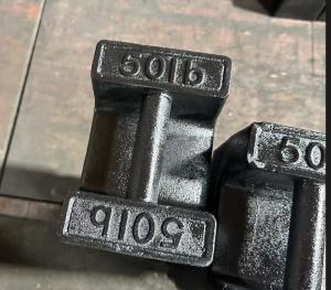 Buy cheap Standard Cast Iron Test Weights 25lb 50lb Rectangular Weight Elevator Load Block Calibration Weight product