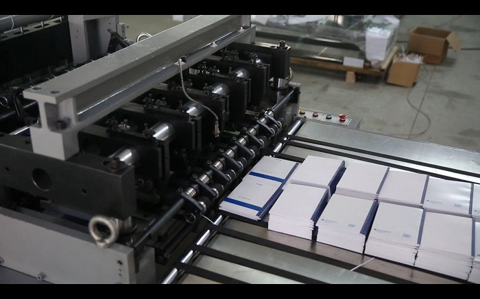 PLC Control Book Trimming Machine Exercise Book Finishing Trimmer oem service