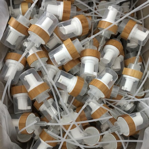 Reusable Foaming Travel Soap Dispenser 43mm Smooth Closure 24/414 0.6ml/T