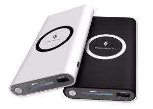 China Fashion 3 In 1 QI Wireless Power Bank 10000mah 135*73*19mm Dimension OEM Support on sale