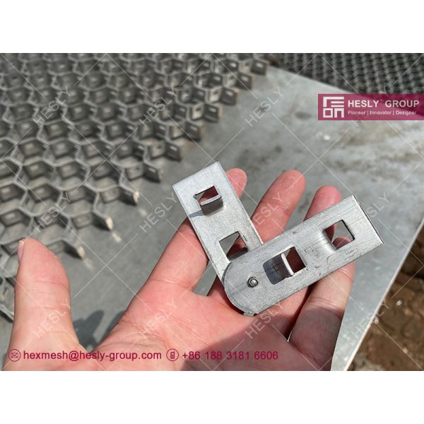 Flat Plate Corner Anchor