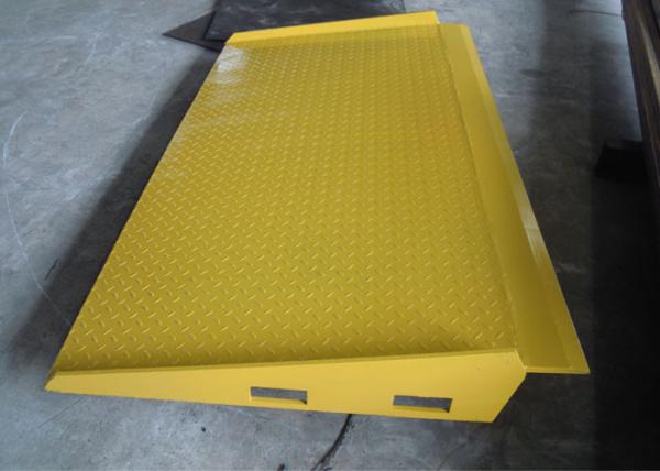 Quality Yellow Mobile Hydraulic Loading Ramp On Ground Loading And Unloading for sale
