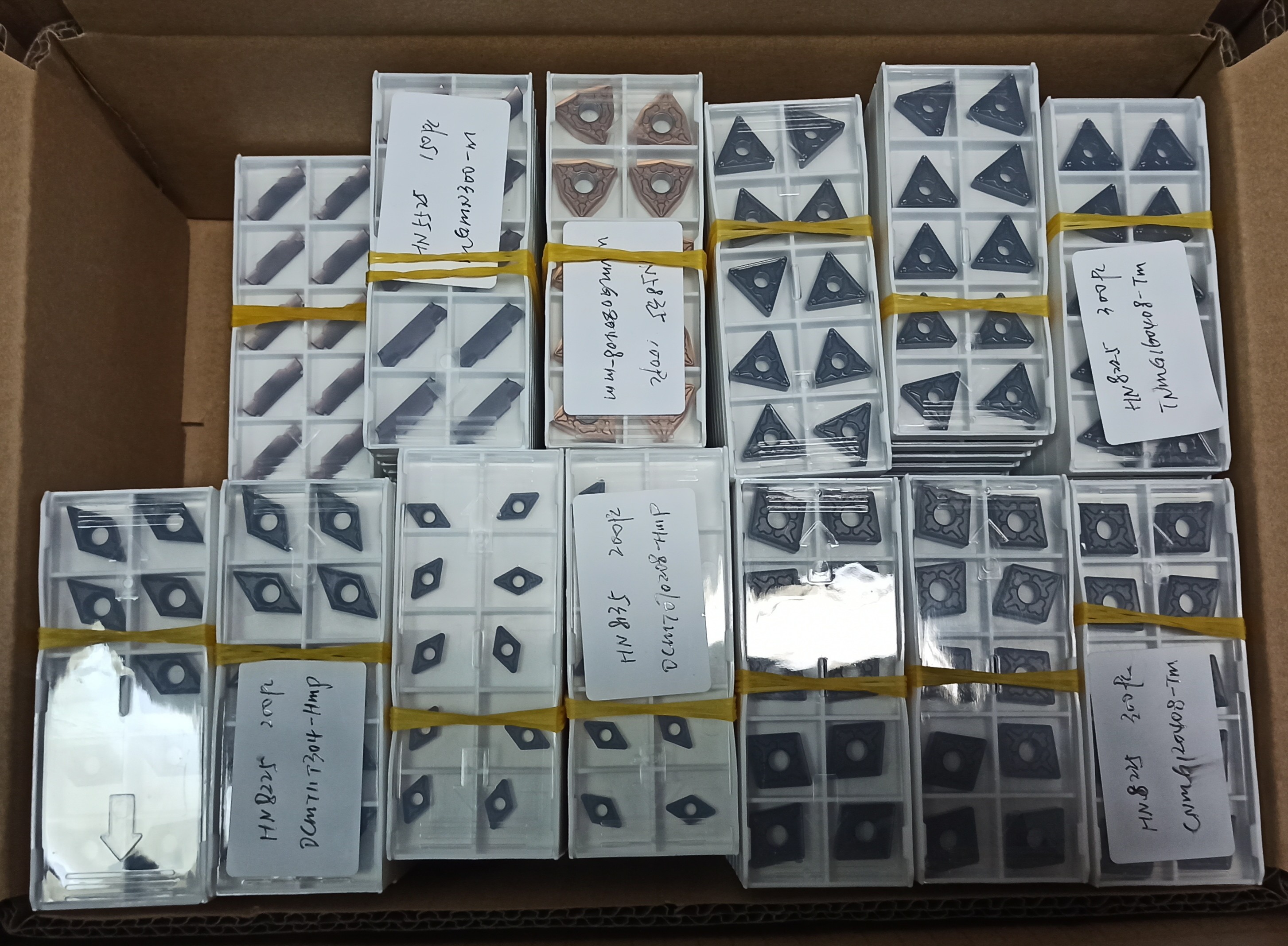 DCMT11T304/08 Turning Tools CNC Lathe Machine Carbide Inserts Imported Coating