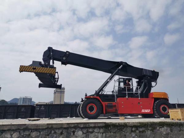 45T Load Forklift Reach Stacker For Container Handling