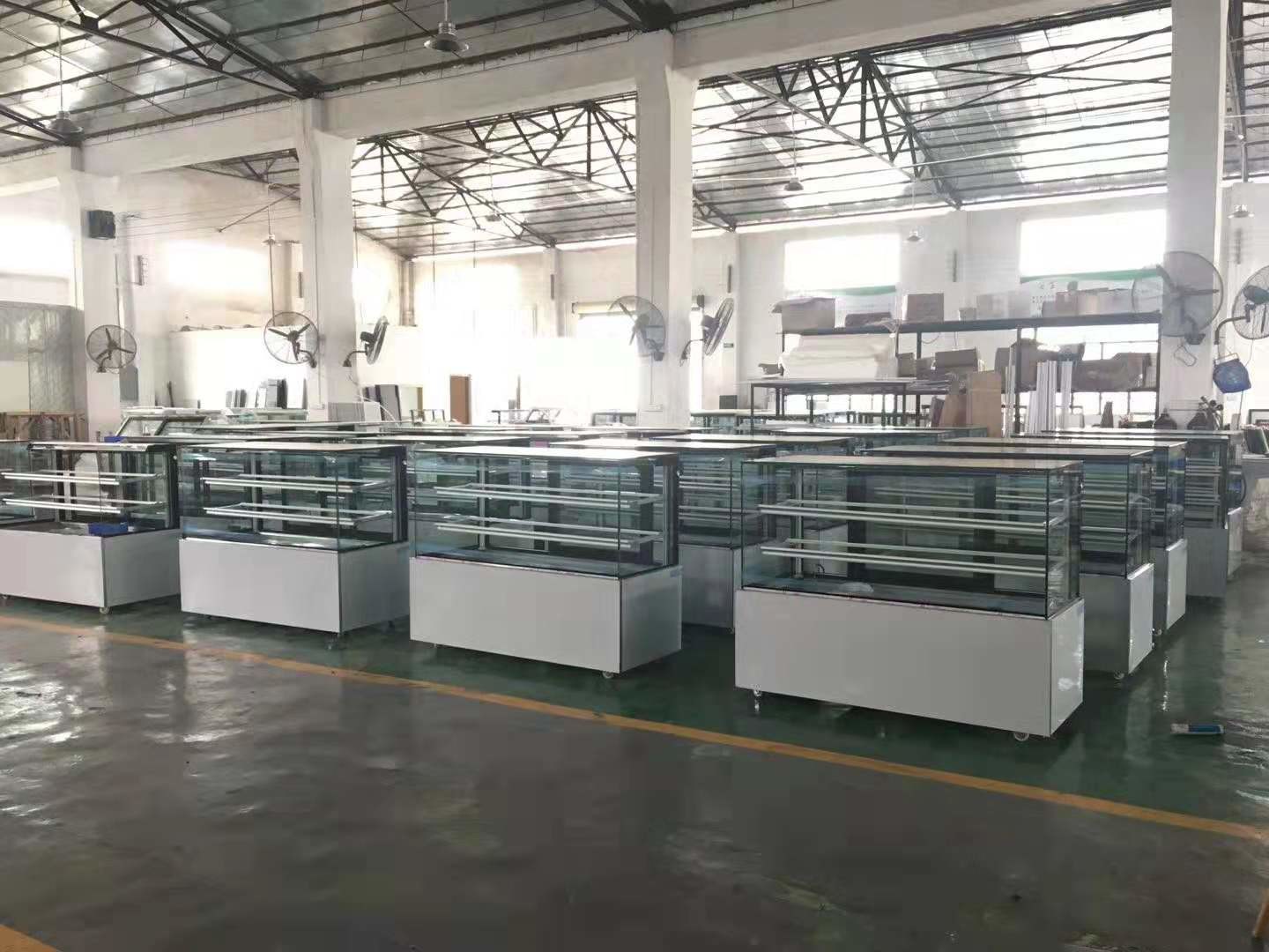 Marble Base Automatic Defrost System 60hz Cake Display Freezer